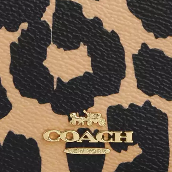 Coach Mini Wallet On A Chain With Leopard Print nwt in packaging - Picture 4 of 6